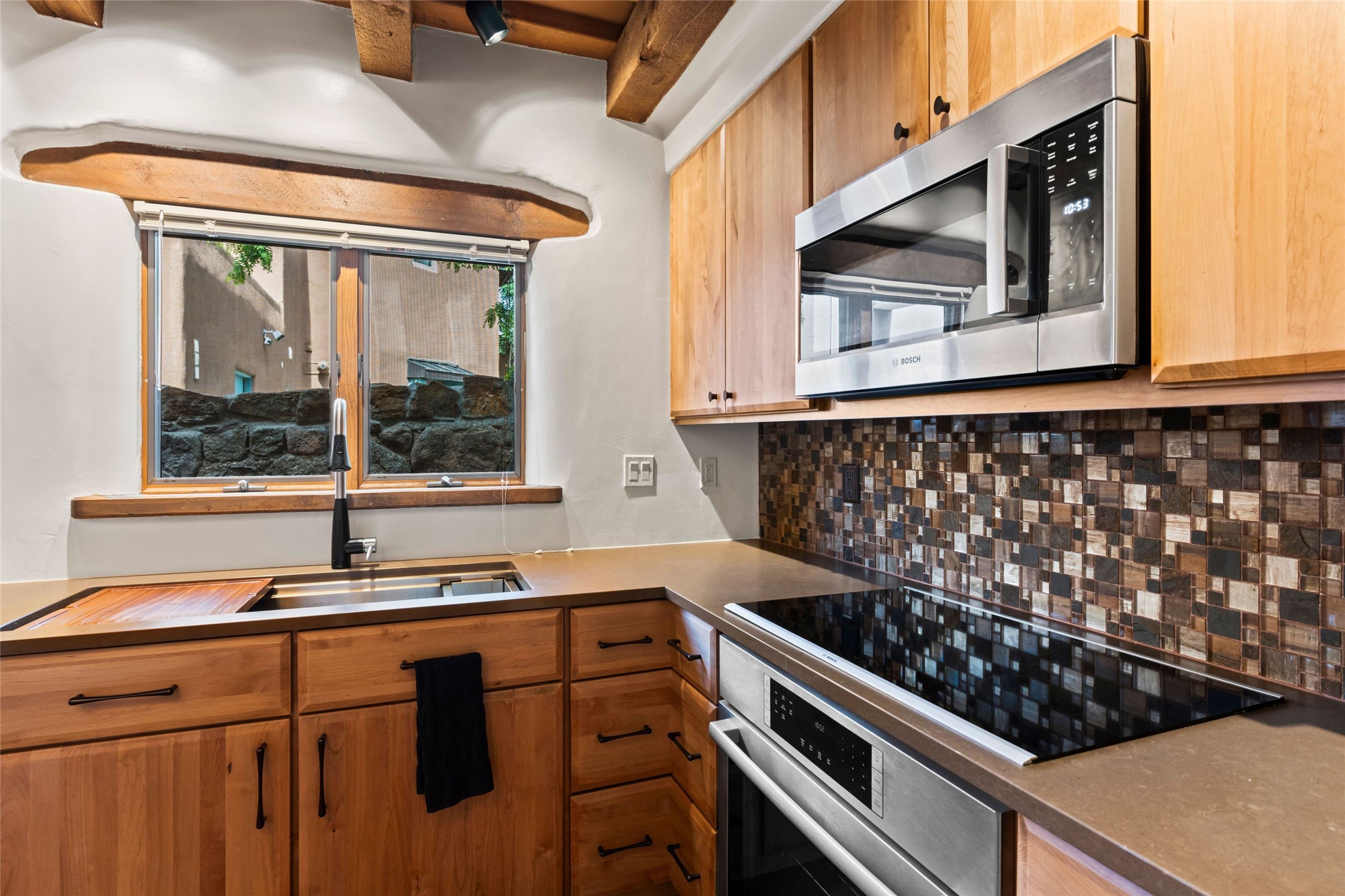 134 W Houghton Street D