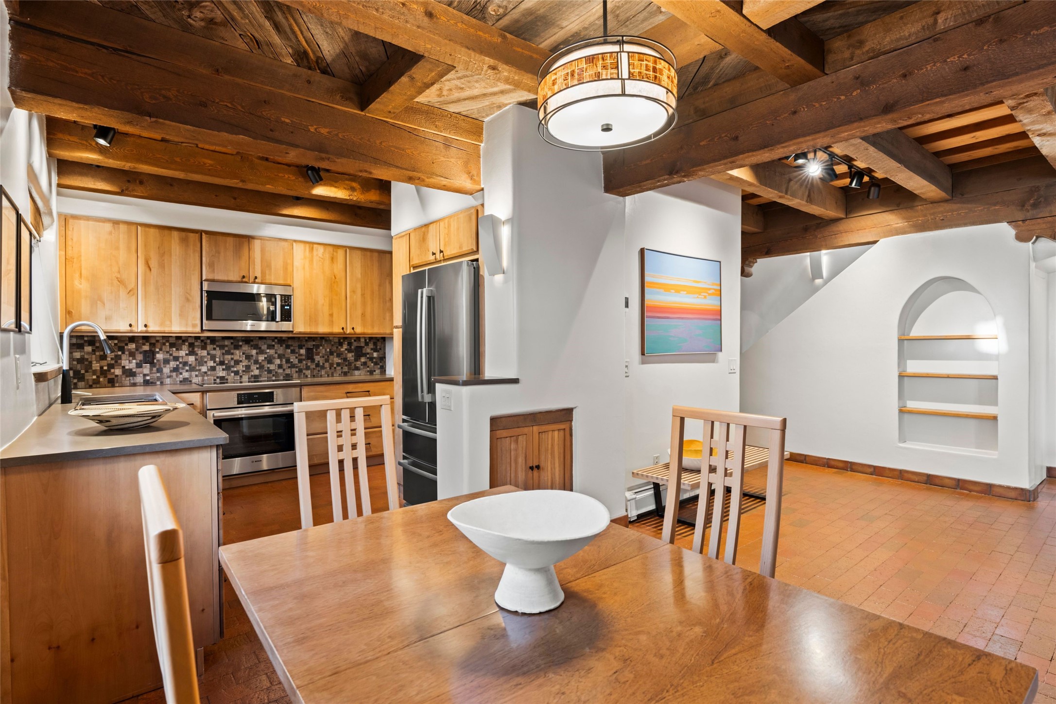 134 W Houghton Street D