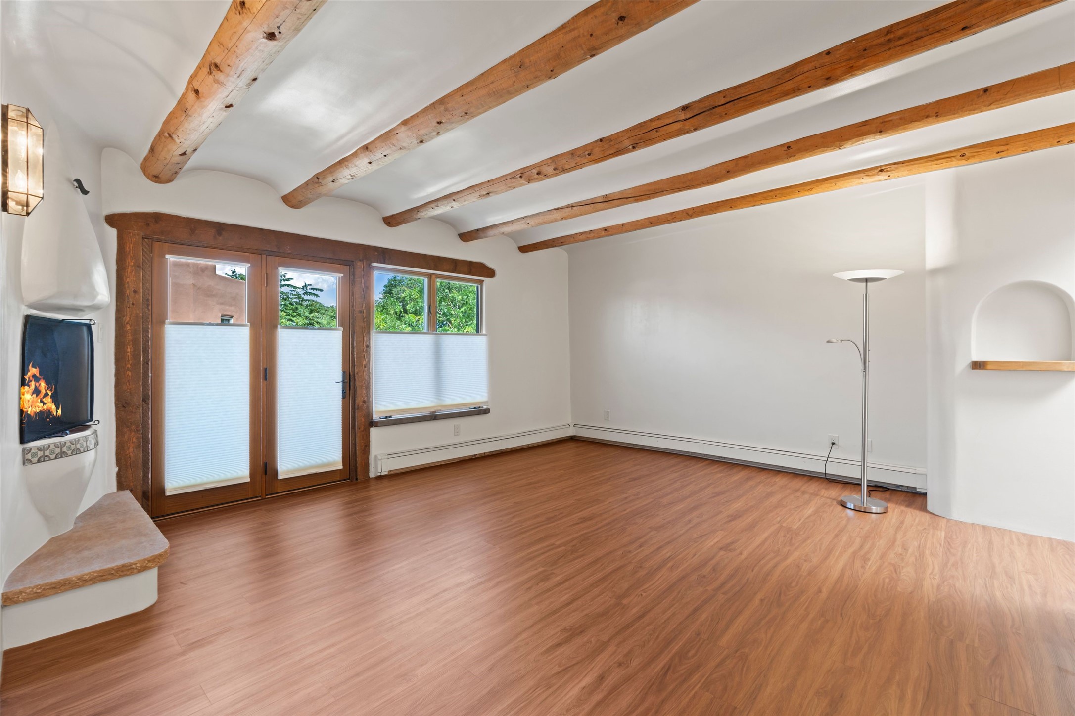 134 W Houghton Street D