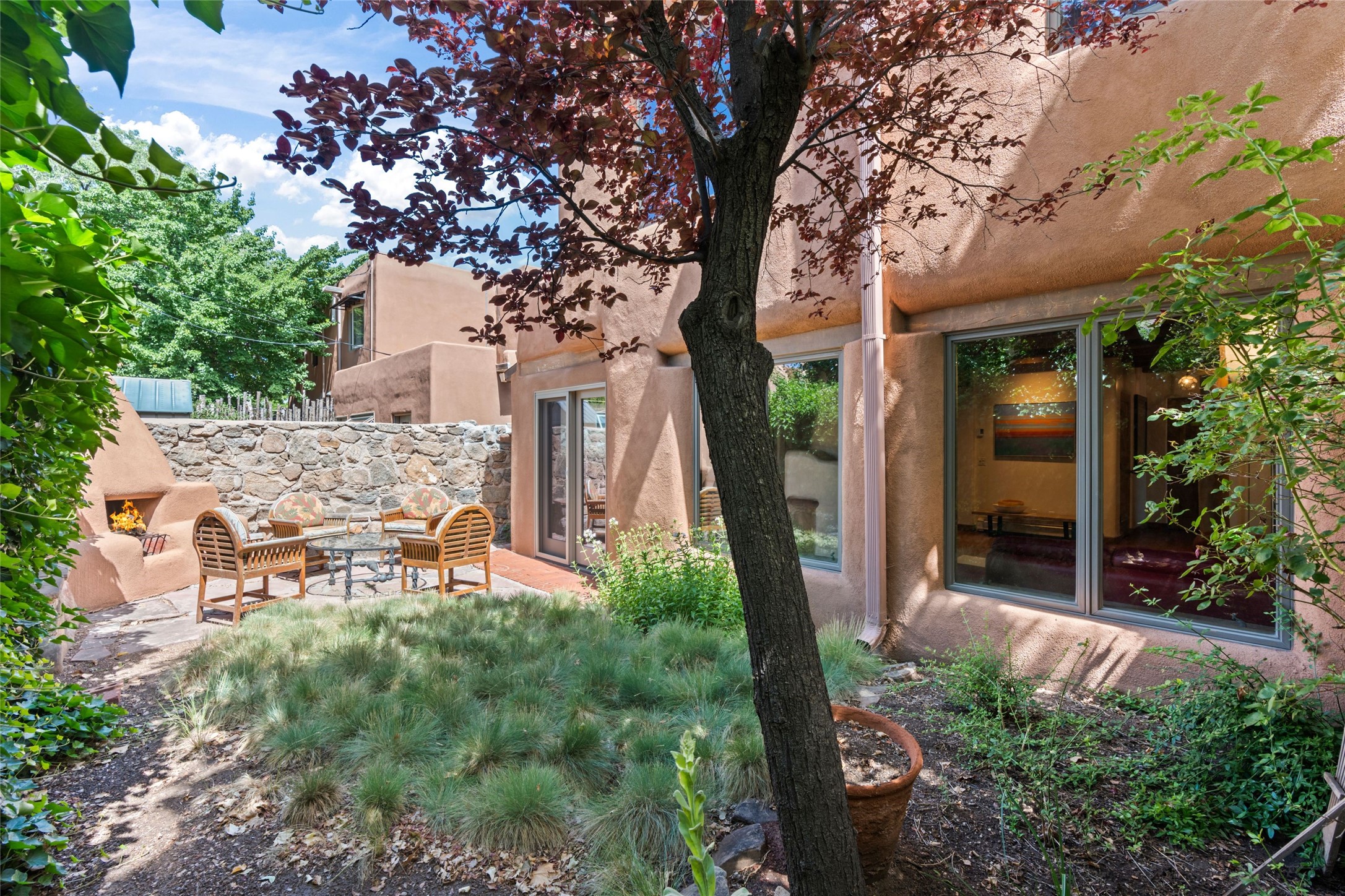 134 W Houghton Street D