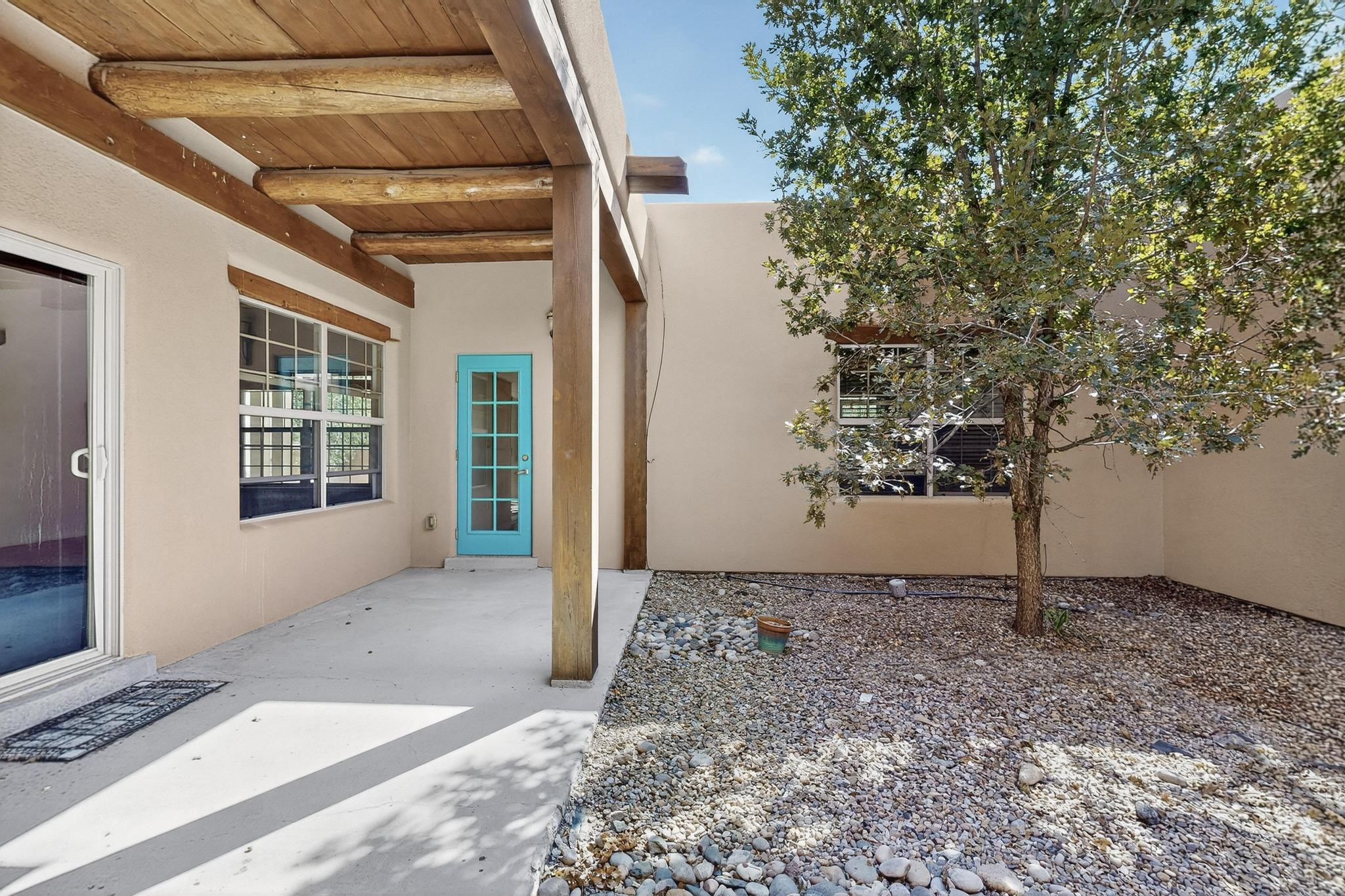 9 New Village Avenue