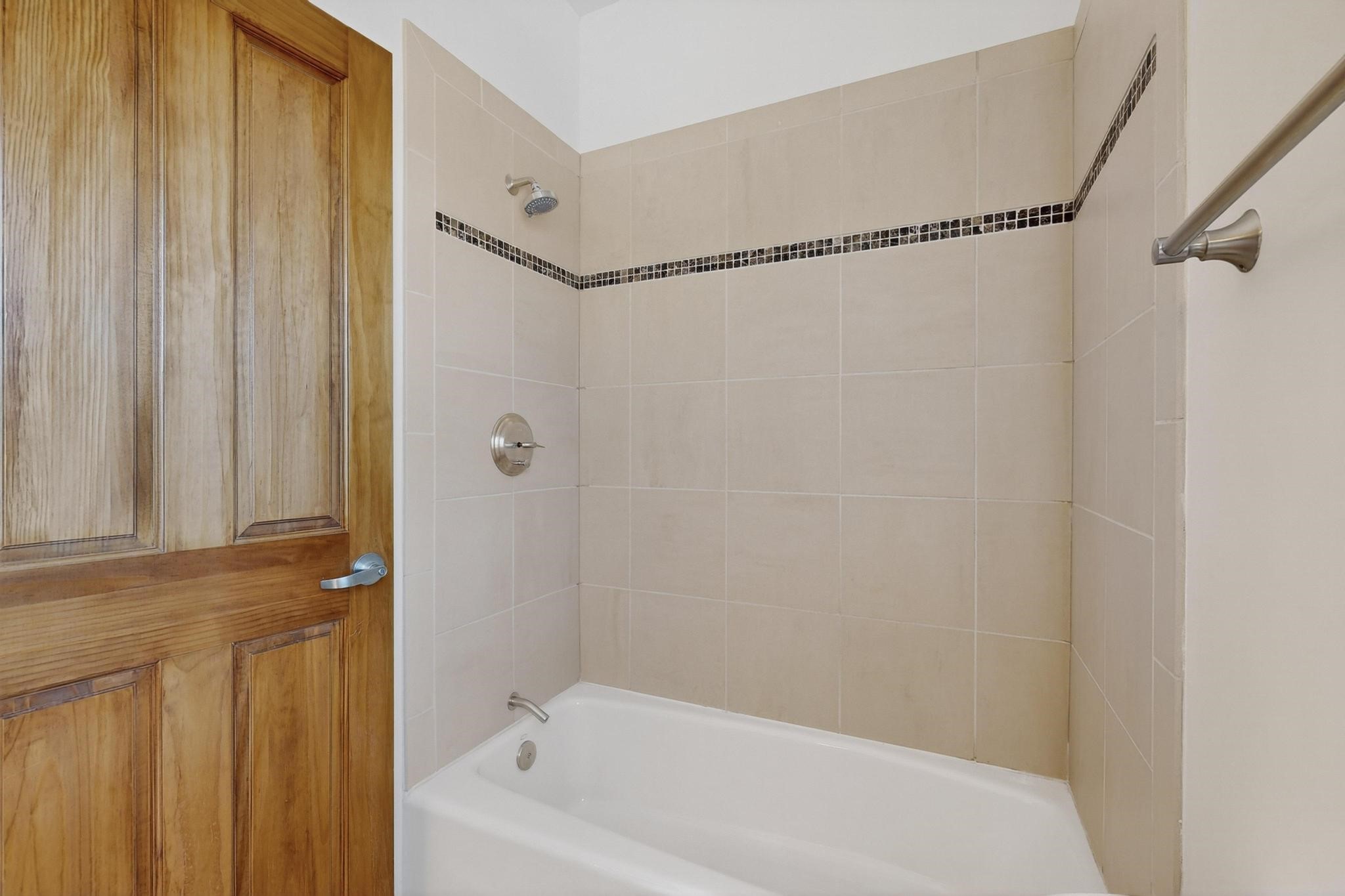 9 New Village Avenue