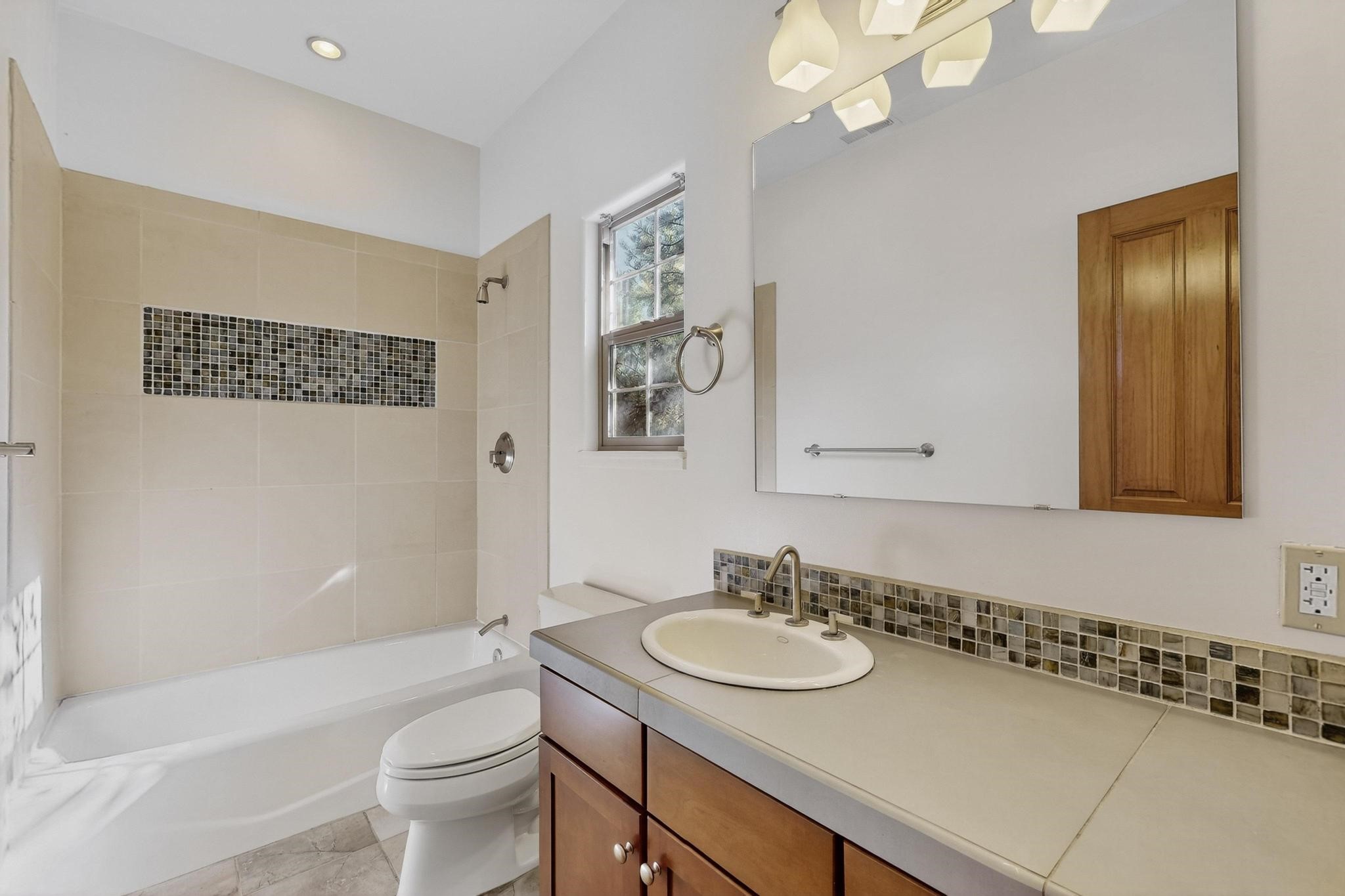 9 New Village Avenue