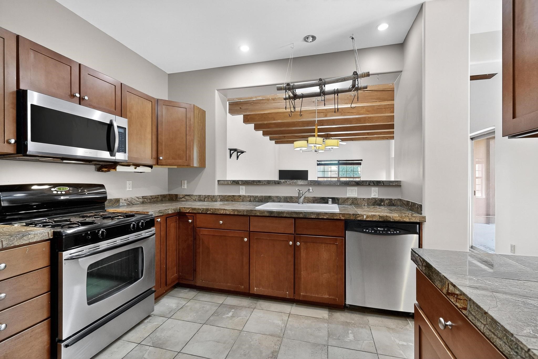 9 New Village Avenue