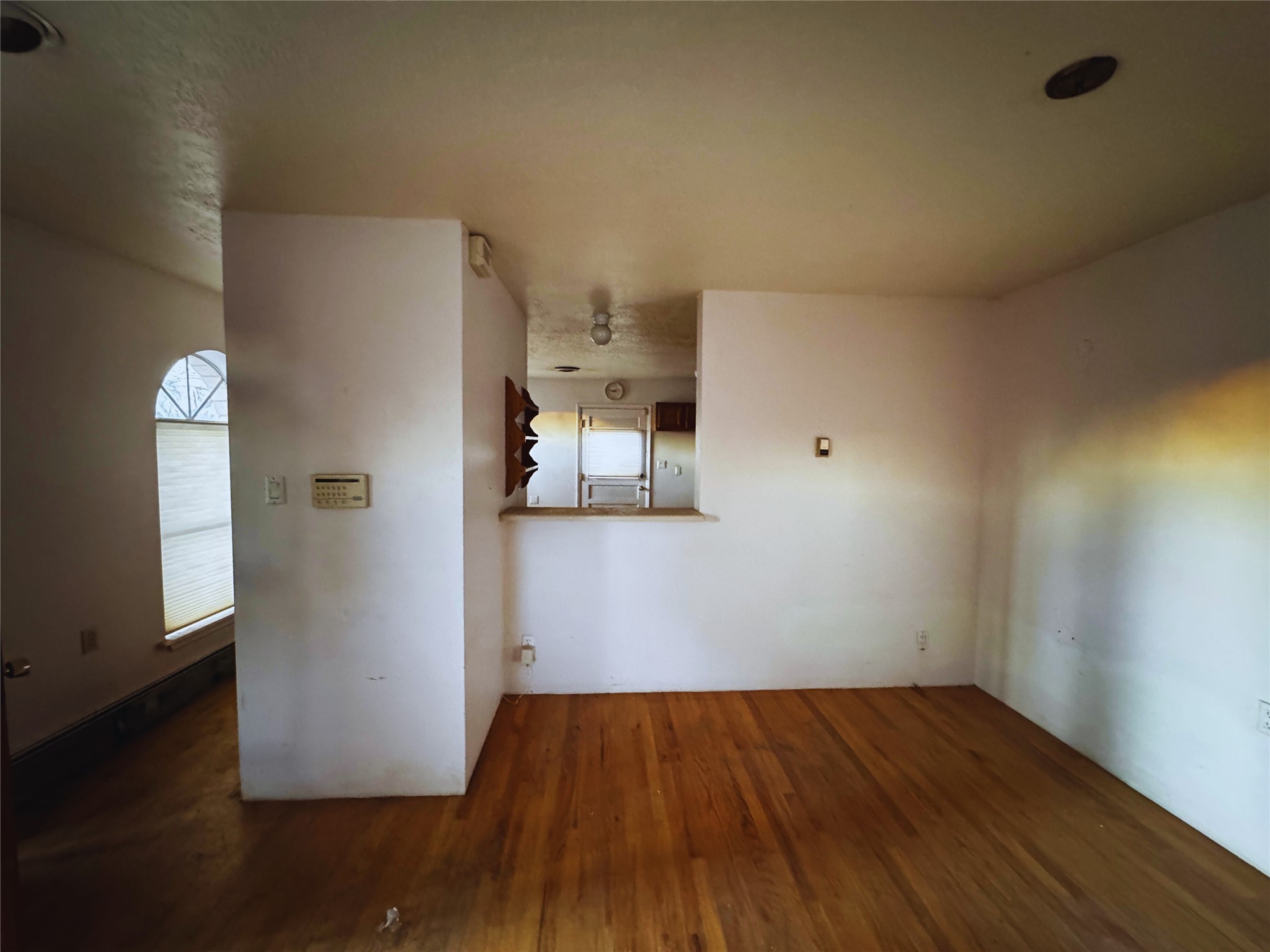 2 Siri Singh Sahib Lane