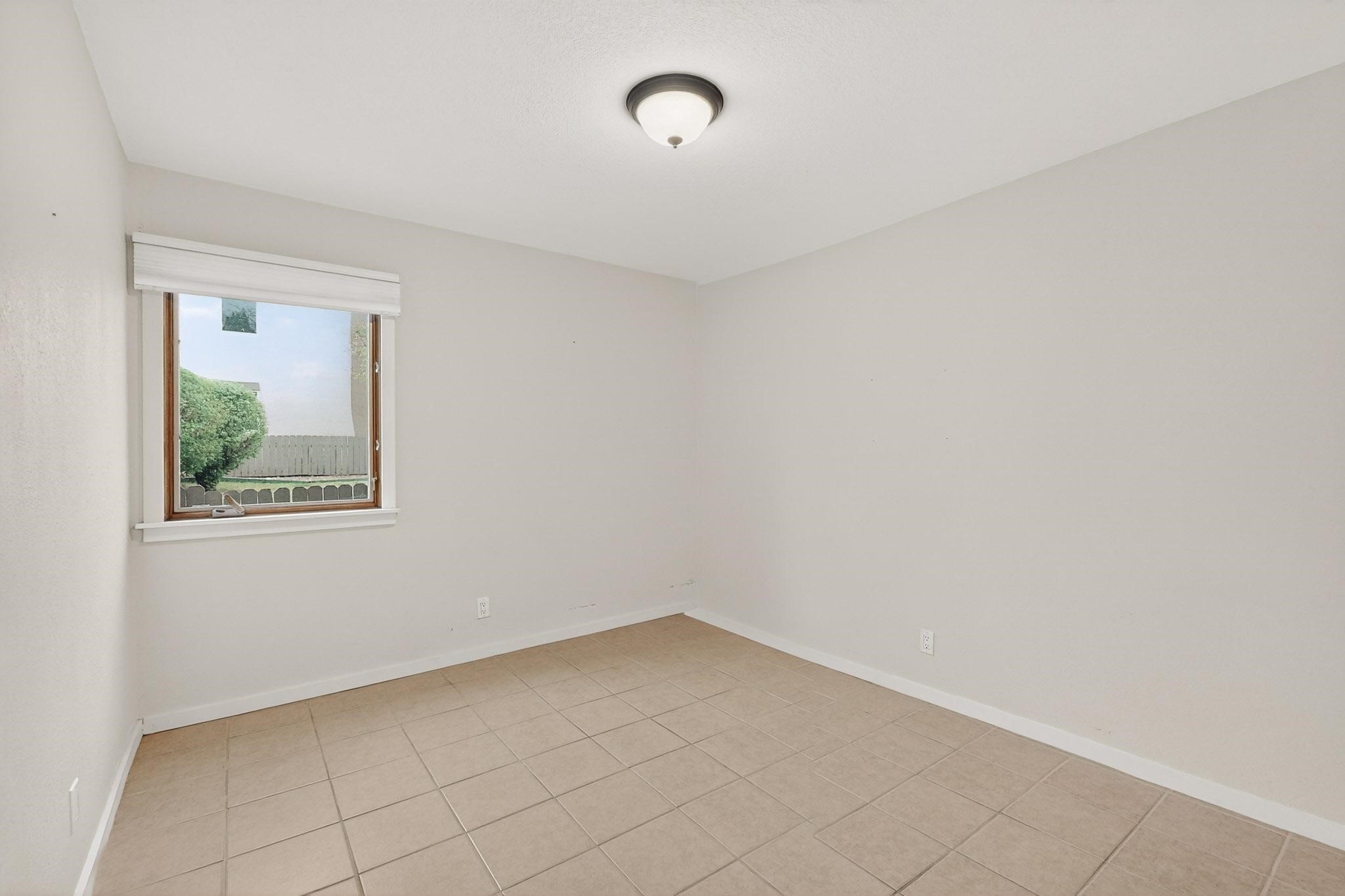601 San Mateo 27