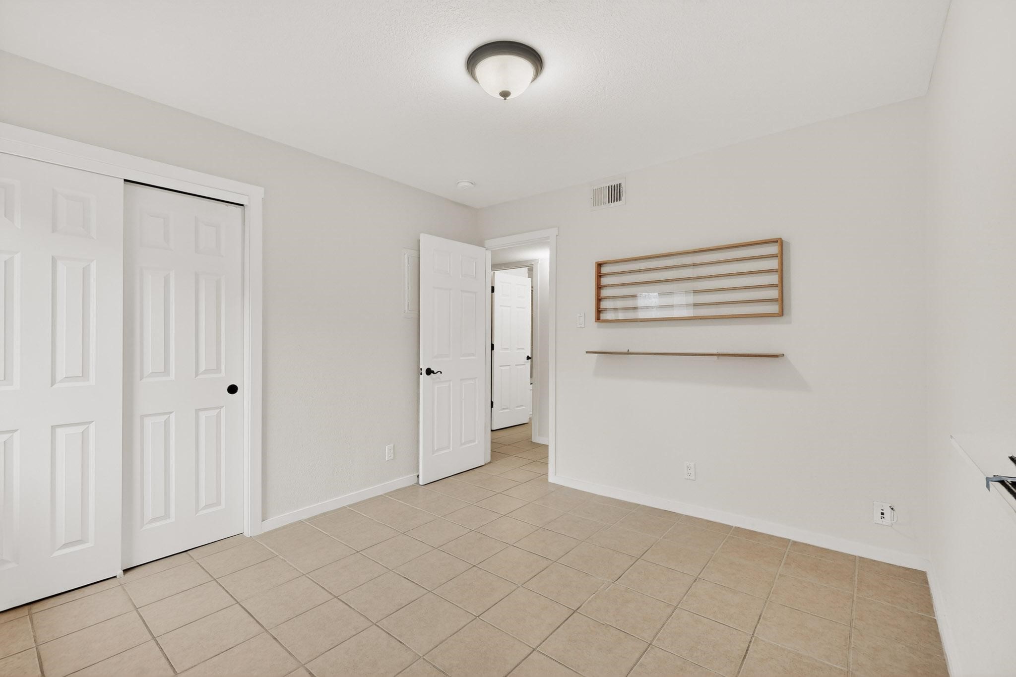 601 San Mateo 27