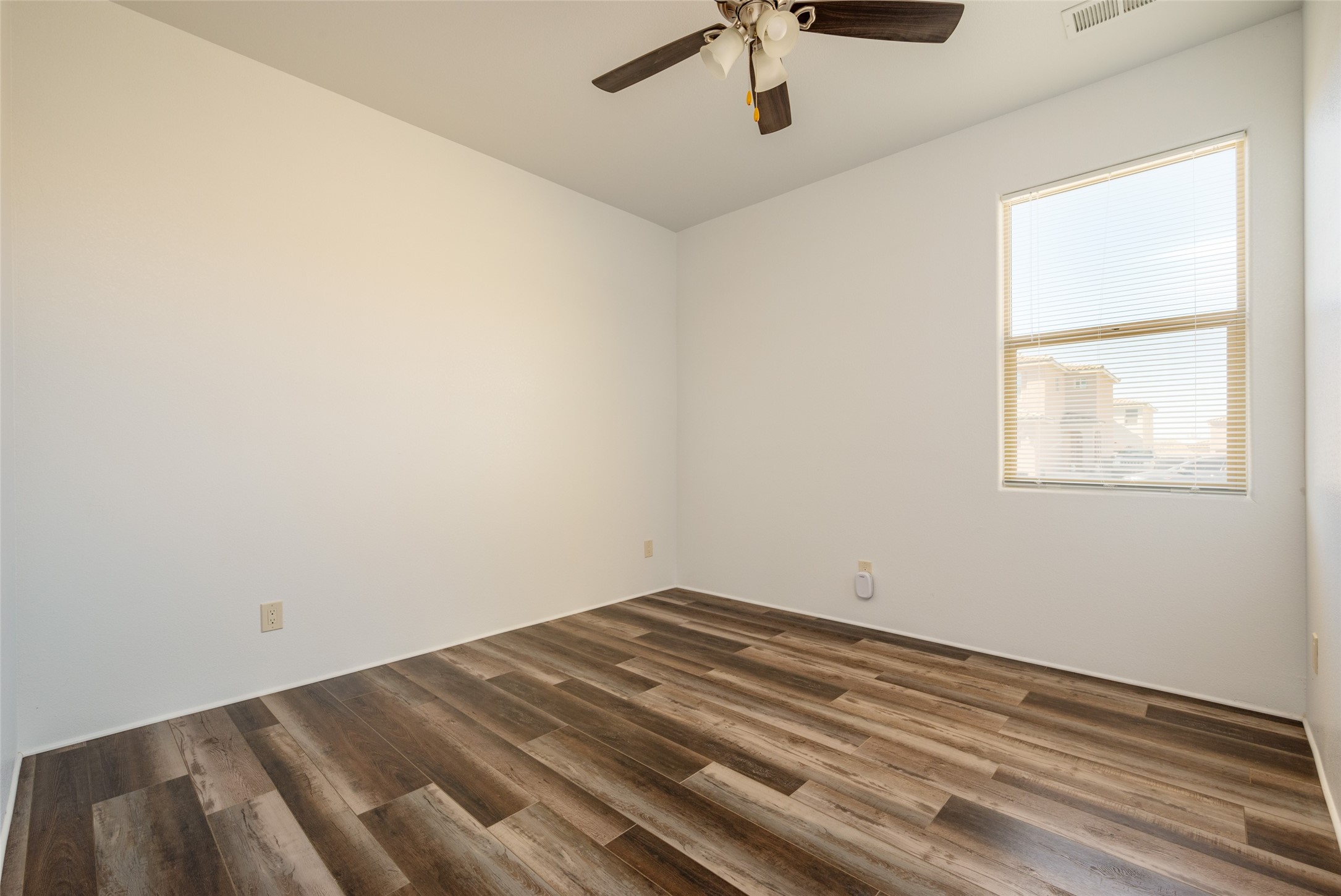 3044 Bonitas Loop