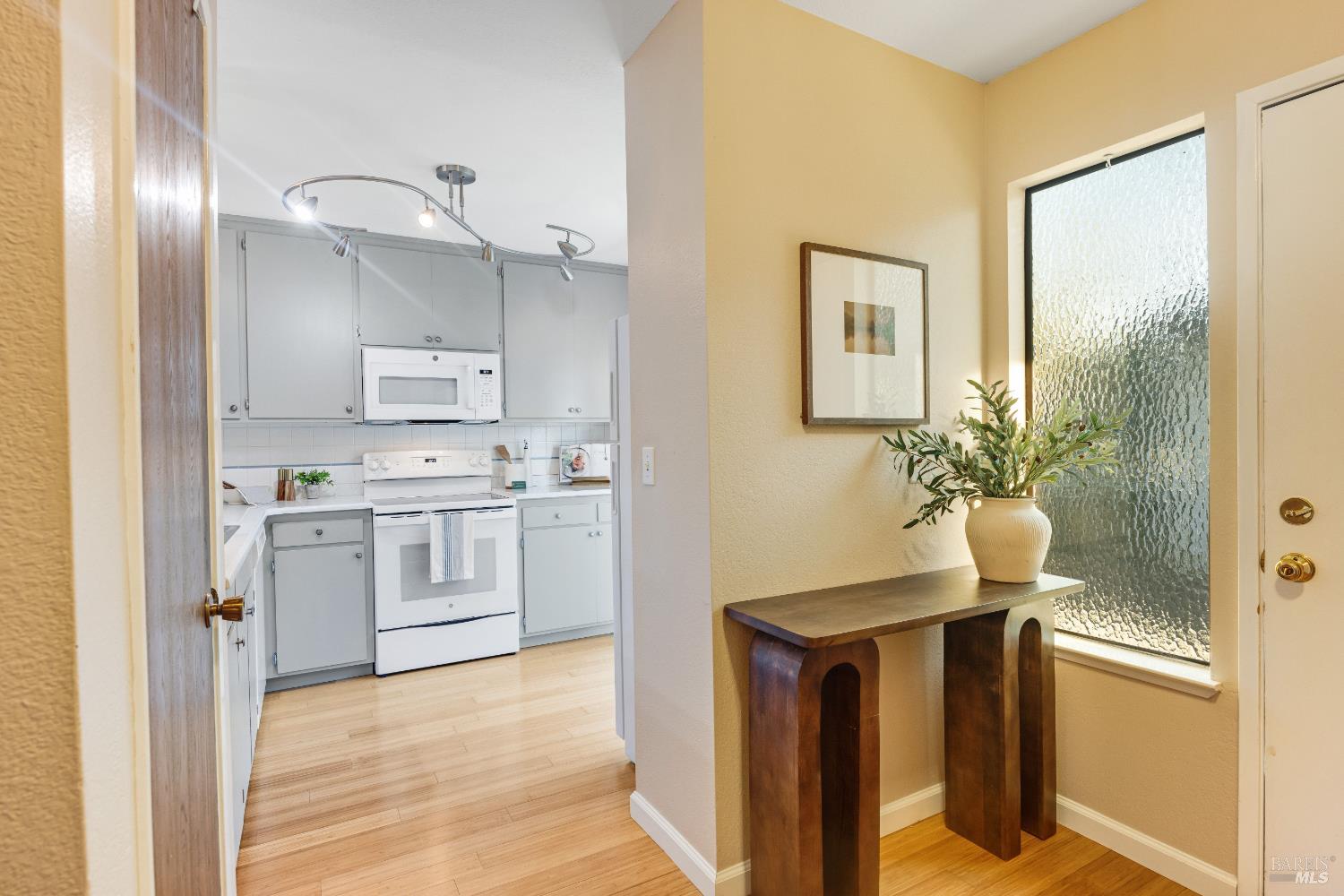 5061 Country Club Drive