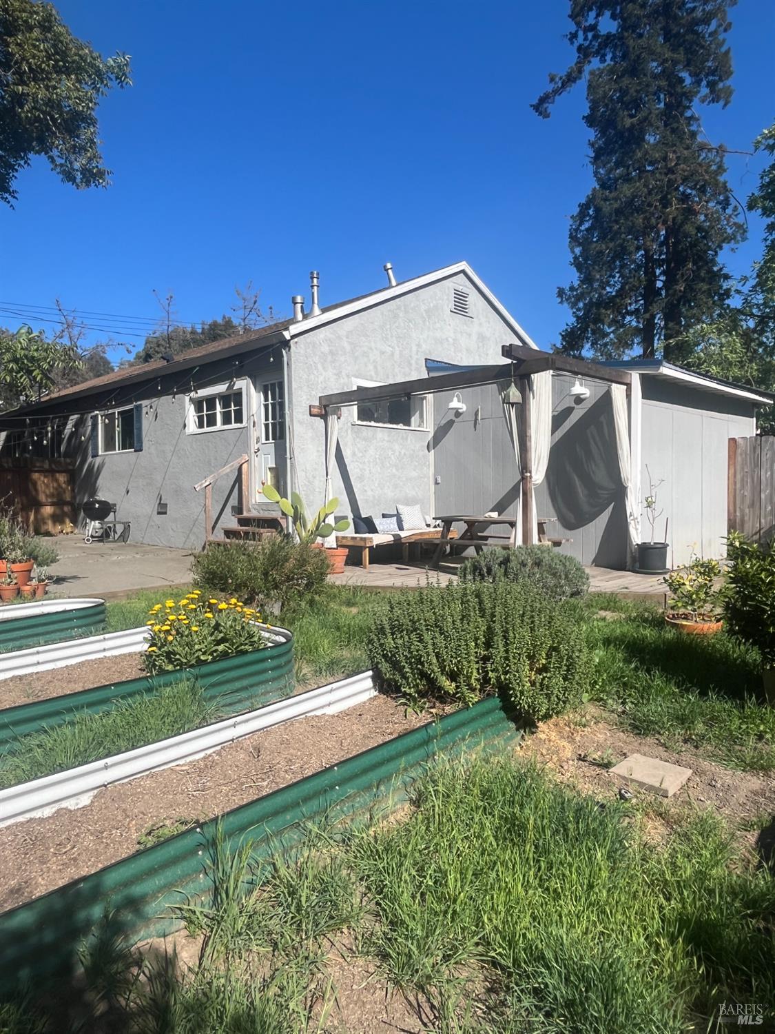 2103 Bodega Avenue
