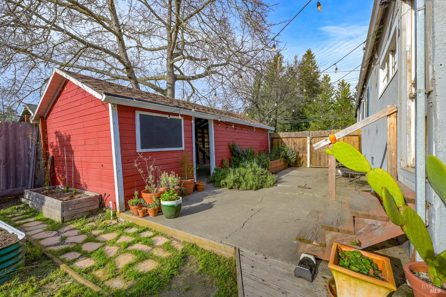 2103 Bodega Avenue