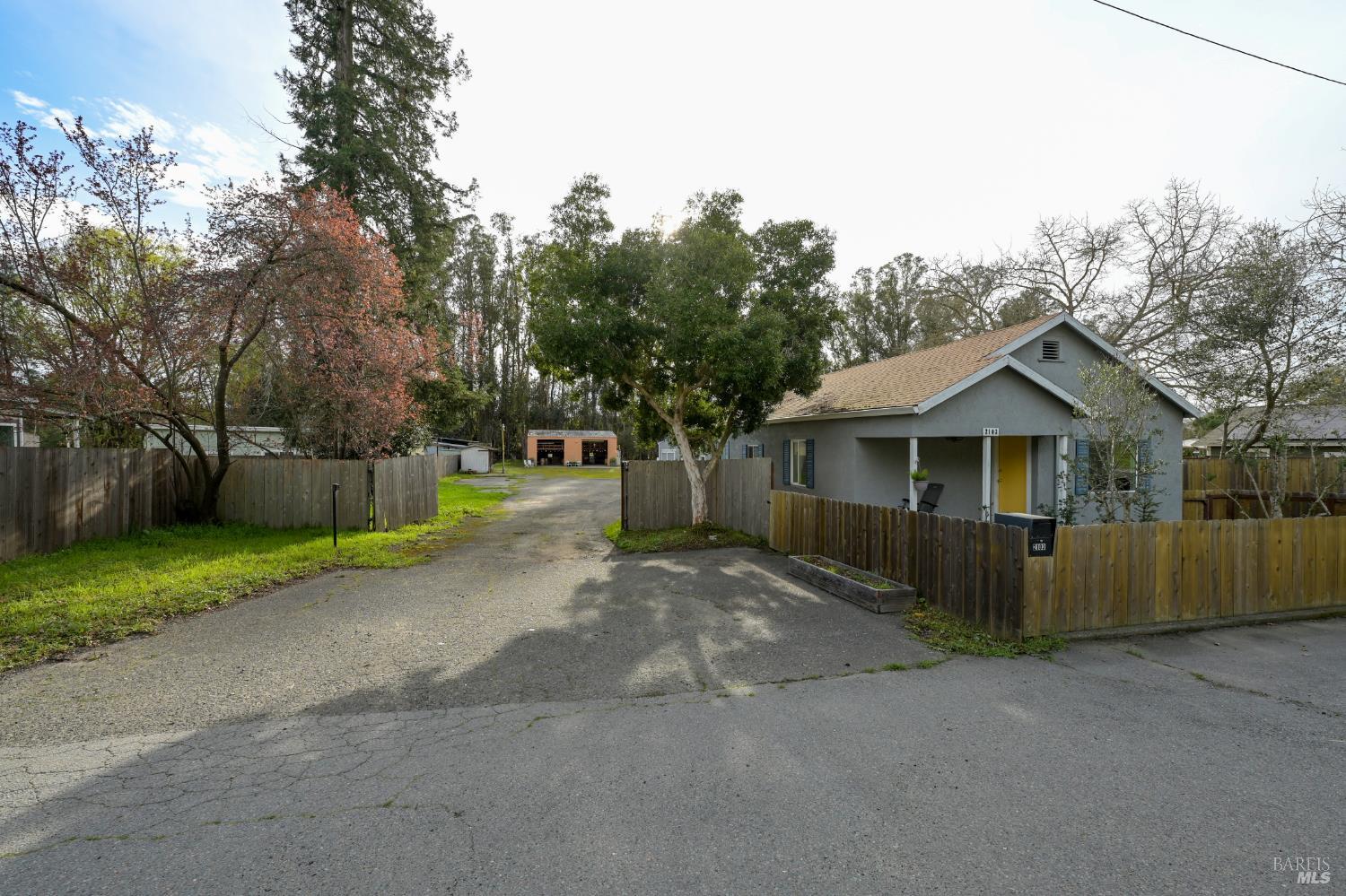 2103 Bodega Avenue