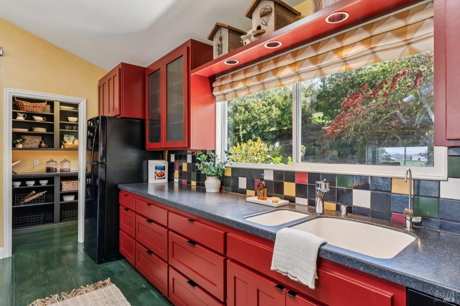 5855 Bodega Avenue
