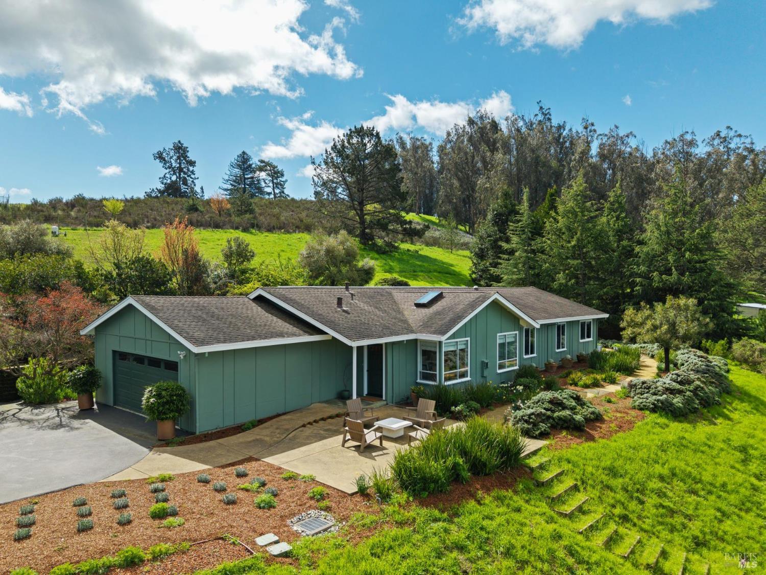 5855 Bodega Avenue