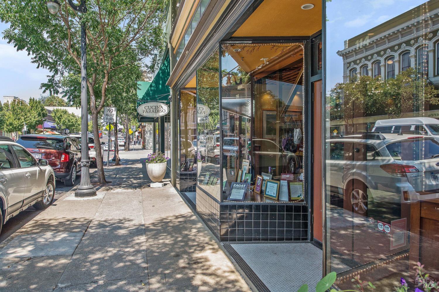 5855 Bodega Avenue
