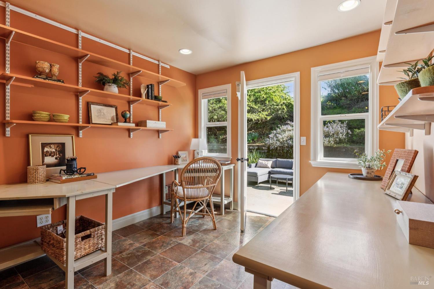 5855 Bodega Avenue