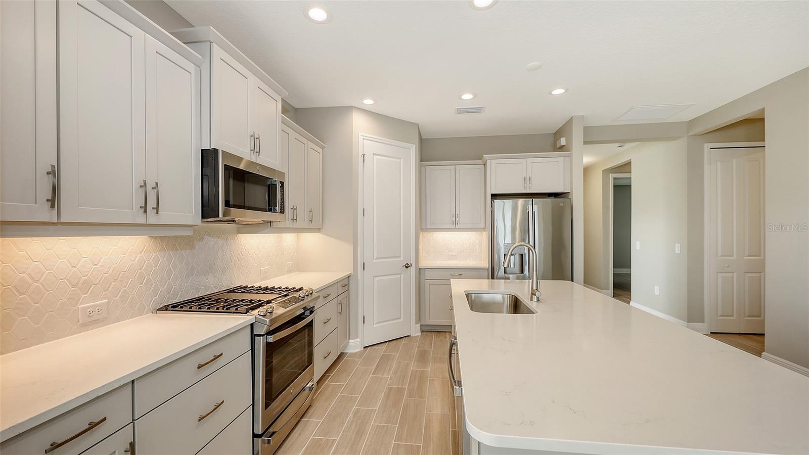 21628 LAKE PLACID WAY