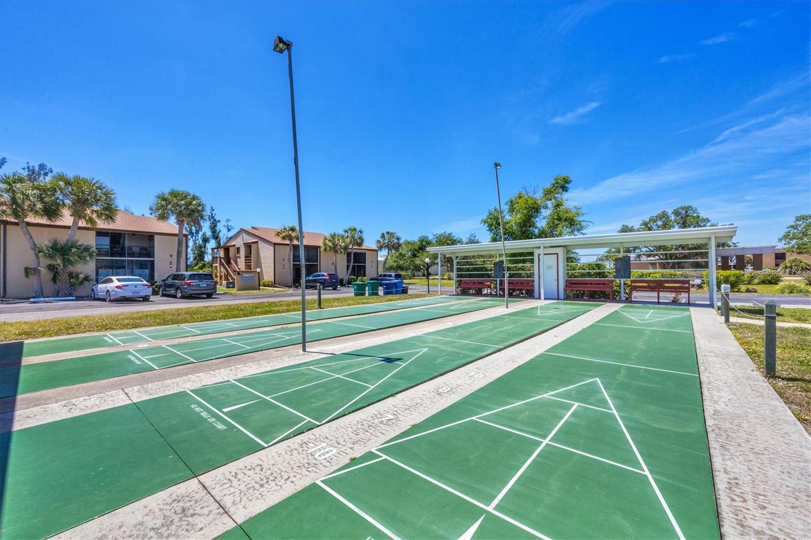 11 QUAILS RUN BLVD #11