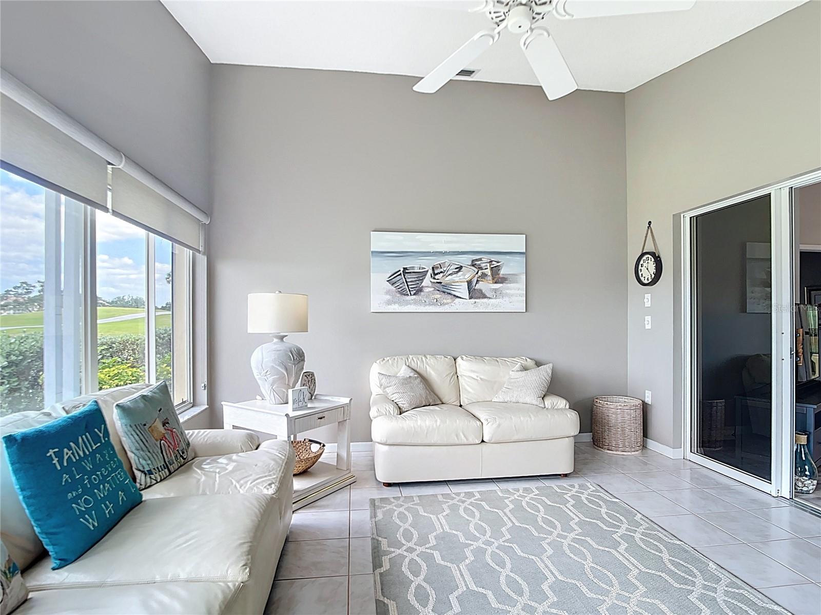 542 CLUBSIDE CIR #20