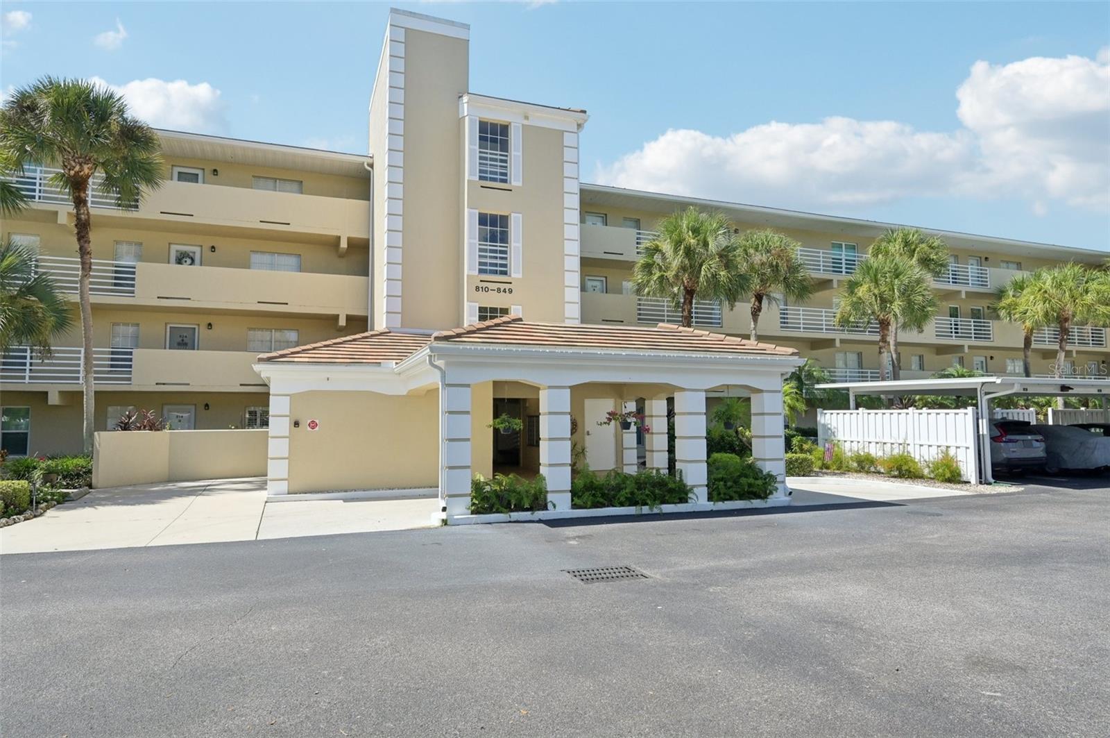 824 WEXFORD BLVD #824