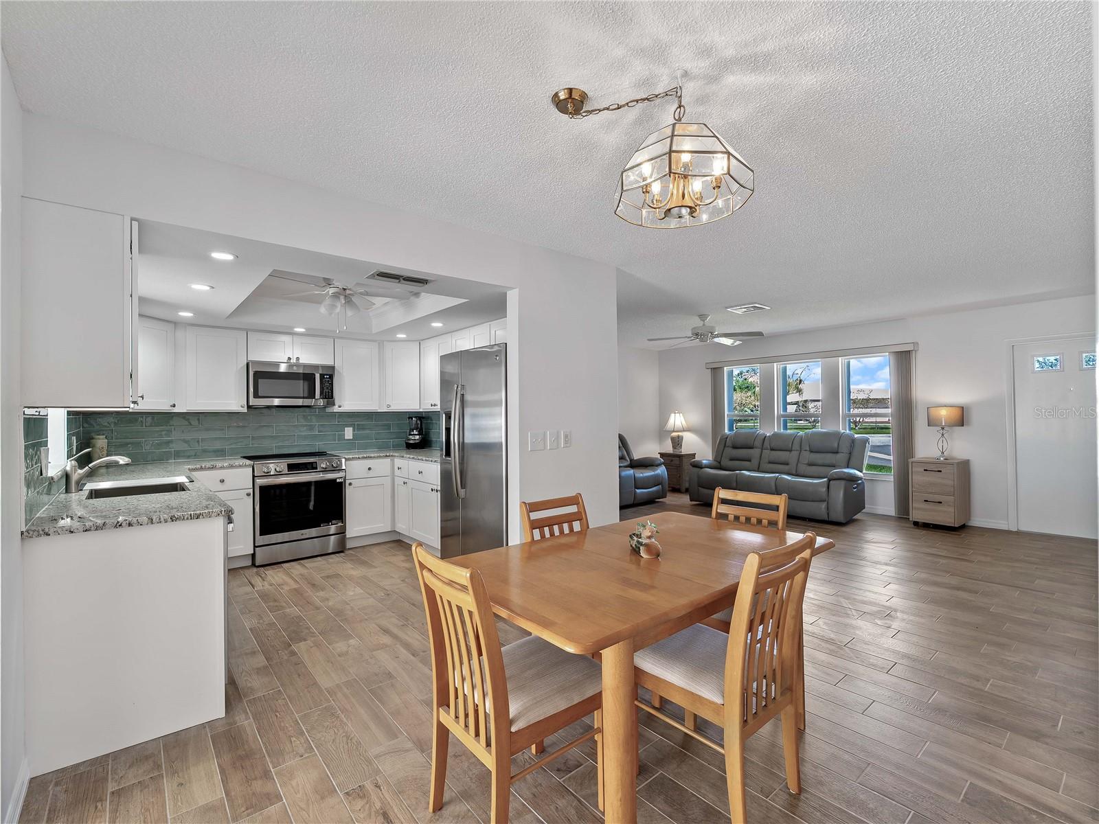 52 CIRCLEWOOD DR #A1-2