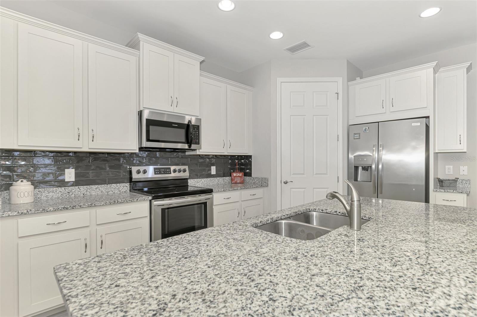 11976 BLAZING STAR DR