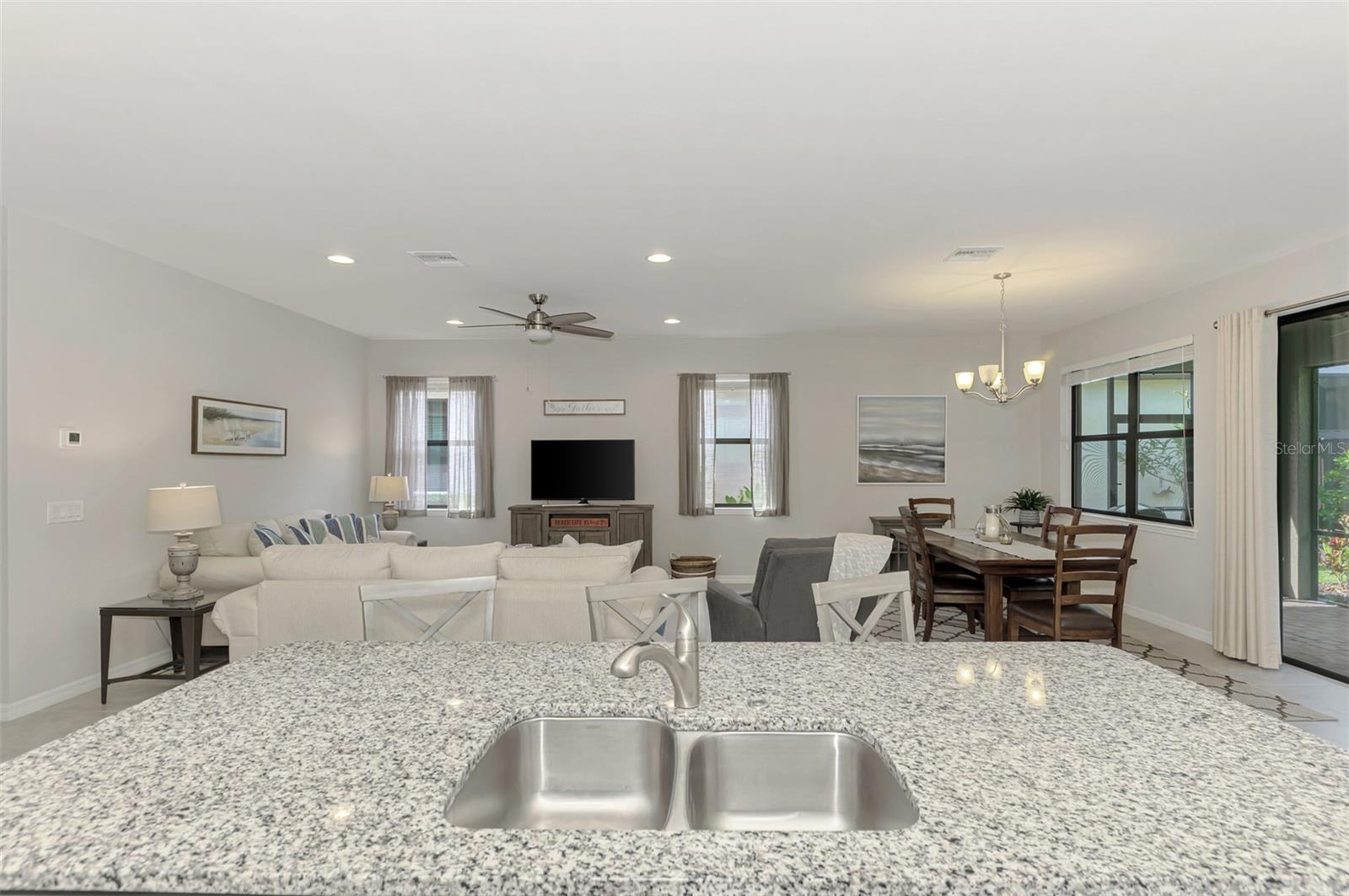 11976 BLAZING STAR DR