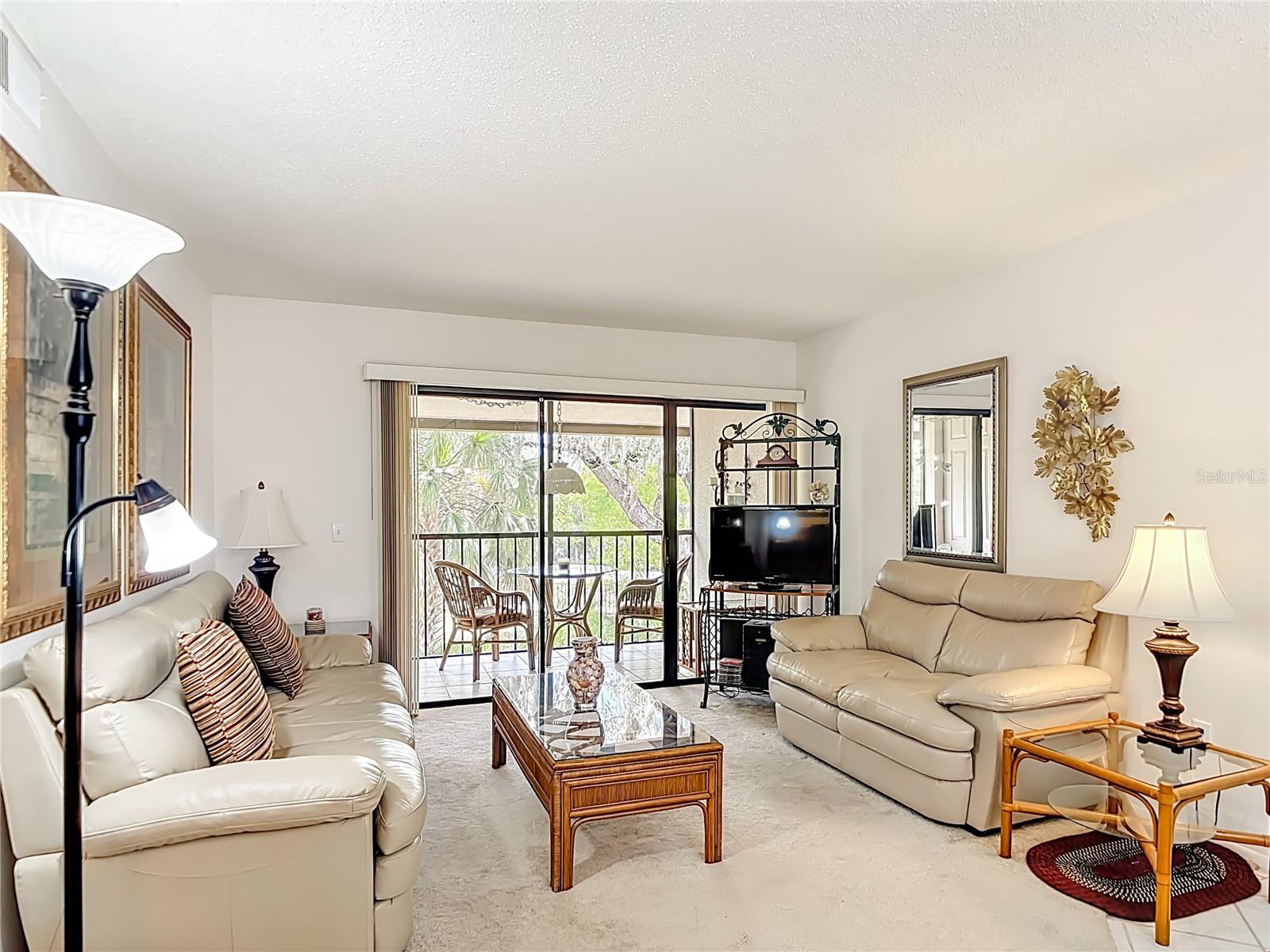 1515 FORREST NELSON BLVD #J204