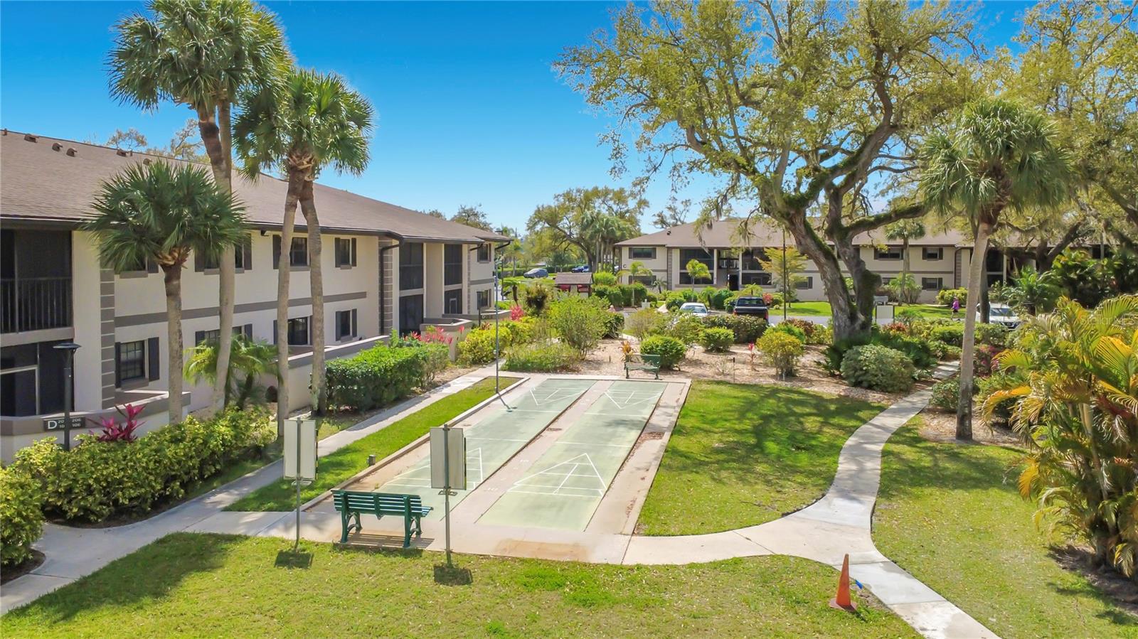 1515 FORREST NELSON BLVD #J204