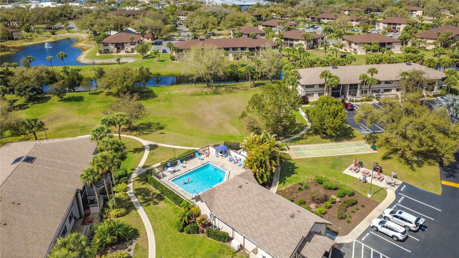 1515 FORREST NELSON BLVD #J204