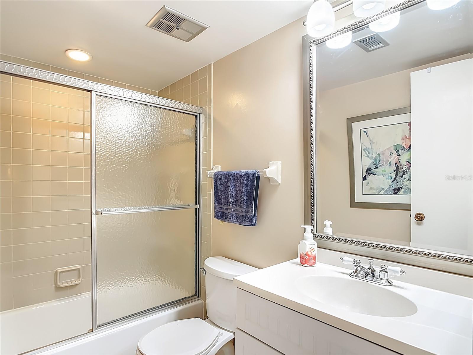 1515 FORREST NELSON BLVD #J204