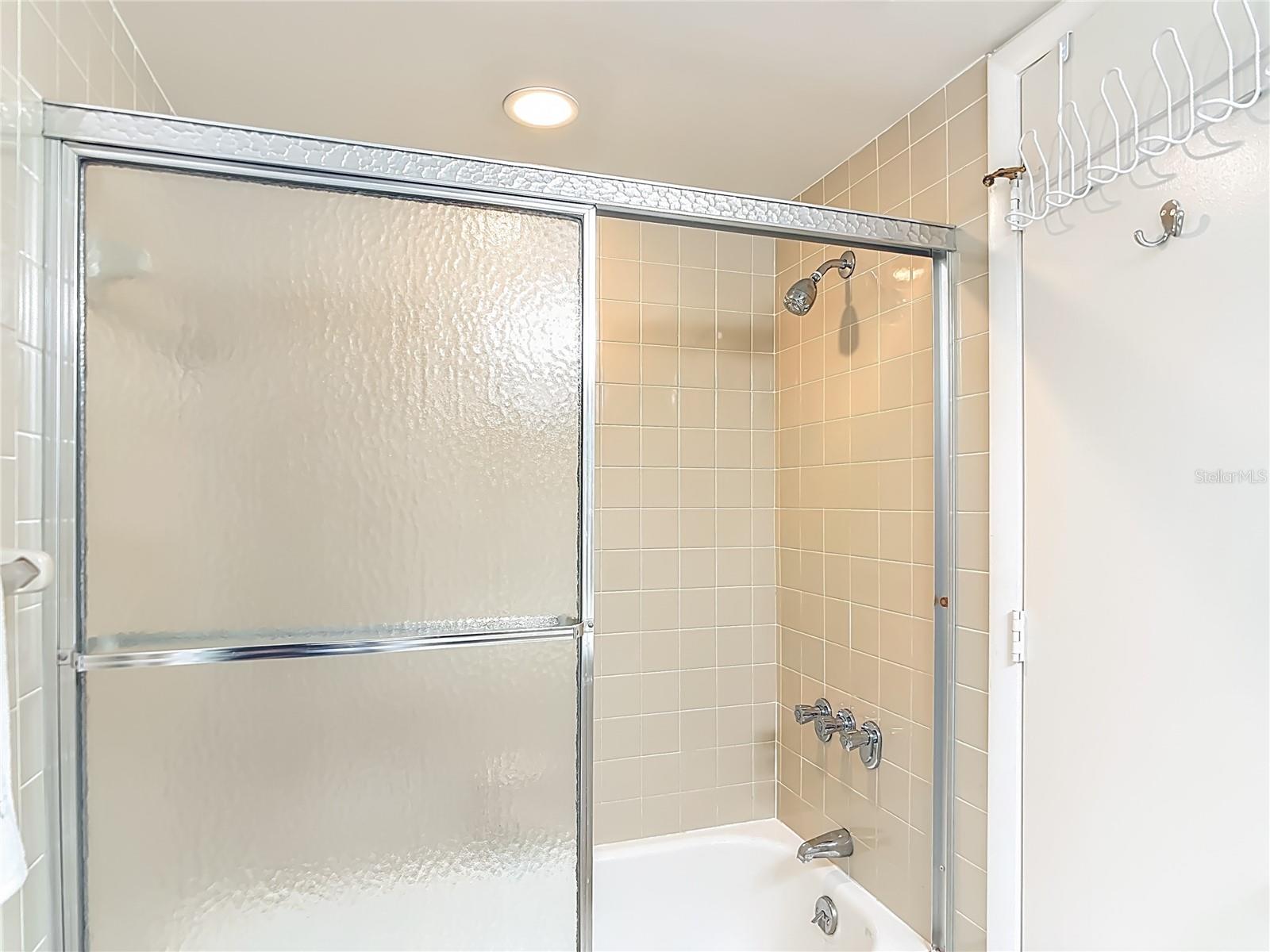 1515 FORREST NELSON BLVD #J204