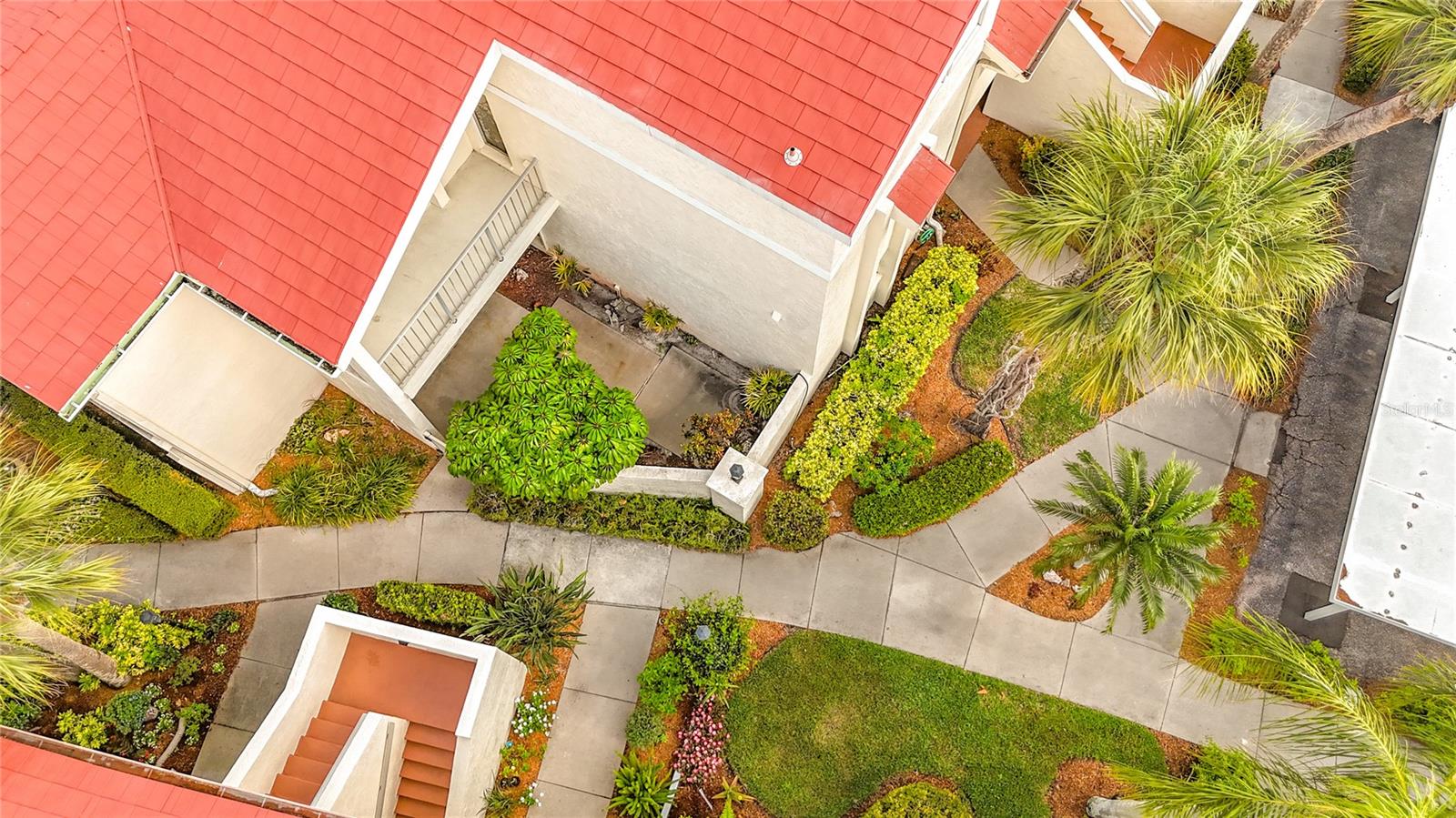 760 VILLAGE CIR #109