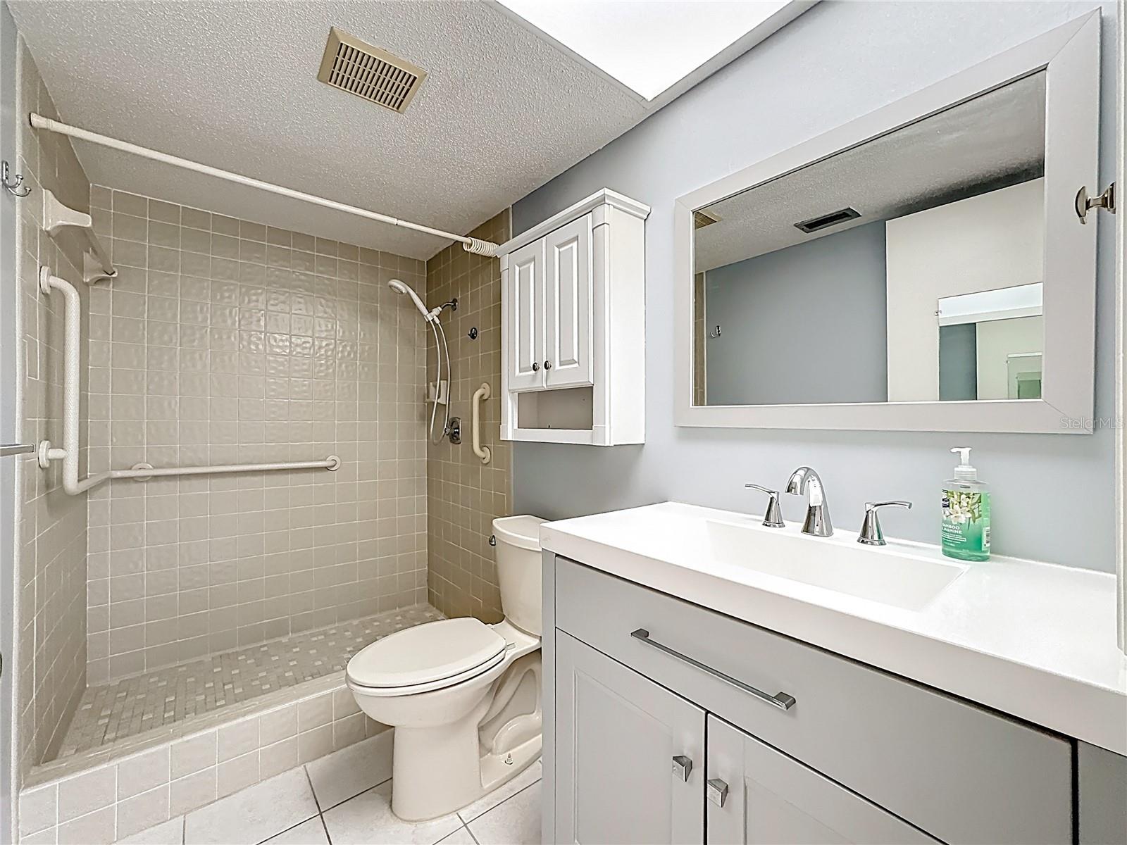 760 VILLAGE CIR #109