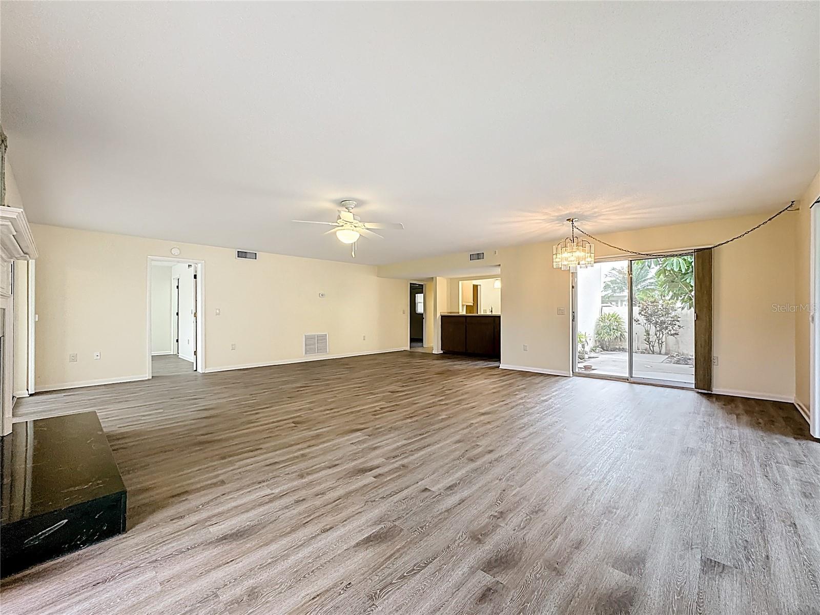 760 VILLAGE CIR #109