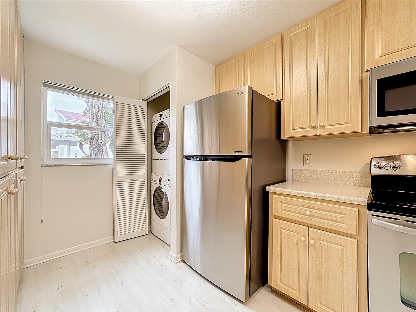 760 VILLAGE CIR #109