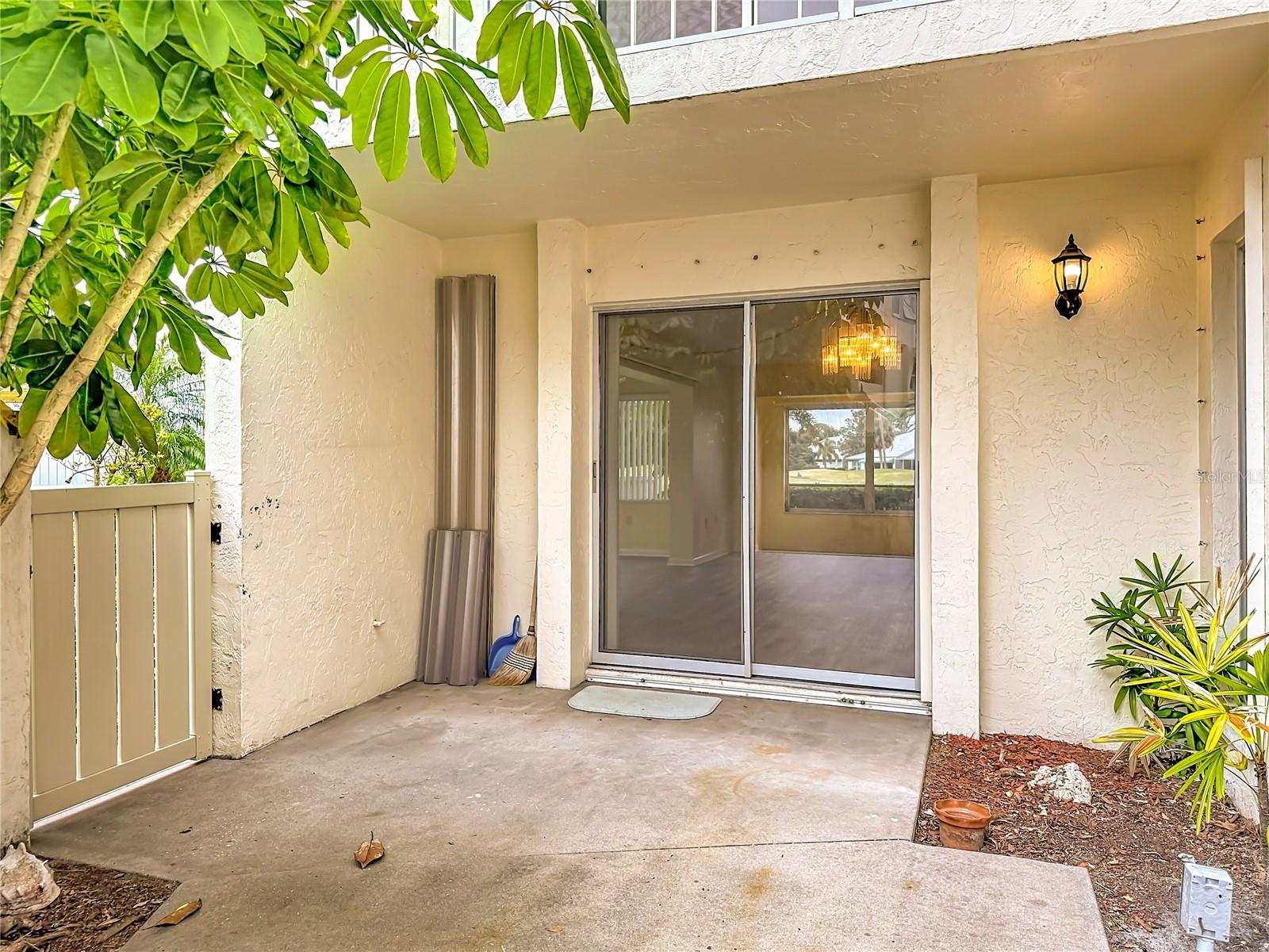 760 VILLAGE CIR #109