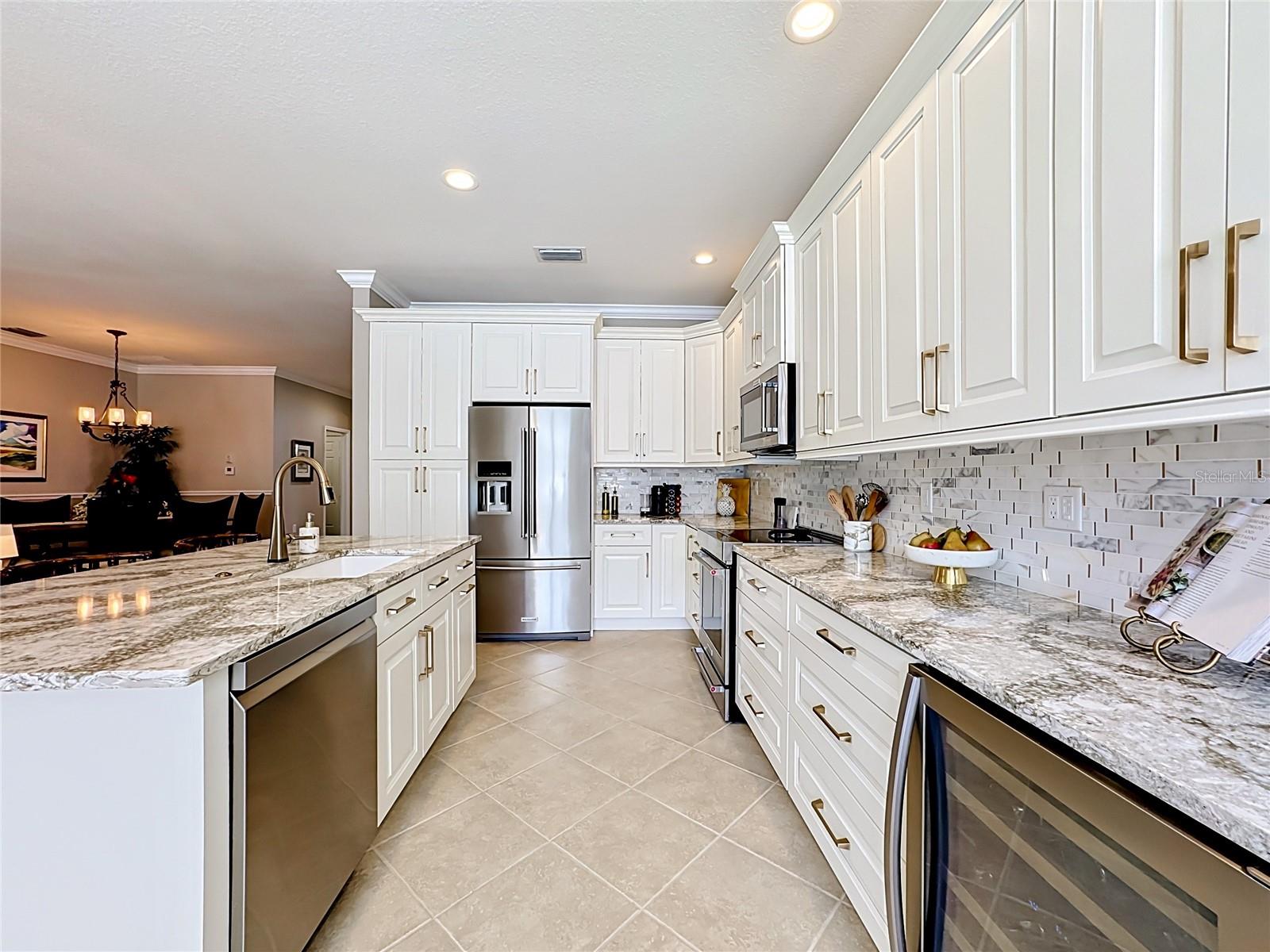 20504 PEZZANA DR