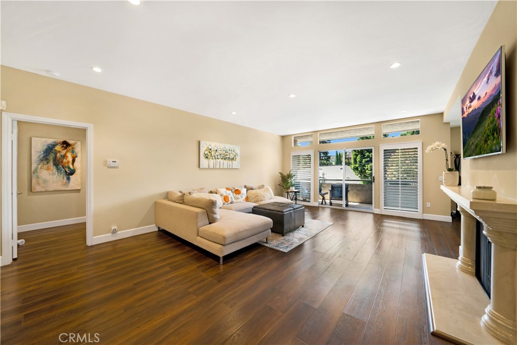 4611 Vista Del Monte Avenue Unit: 103