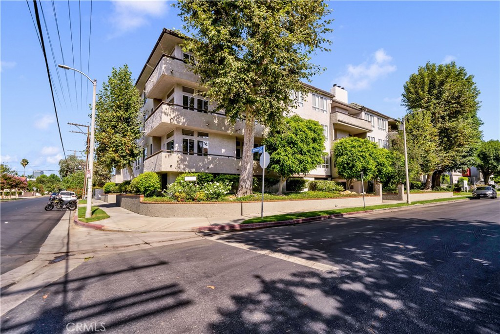 4611 Vista Del Monte Avenue Unit: 103