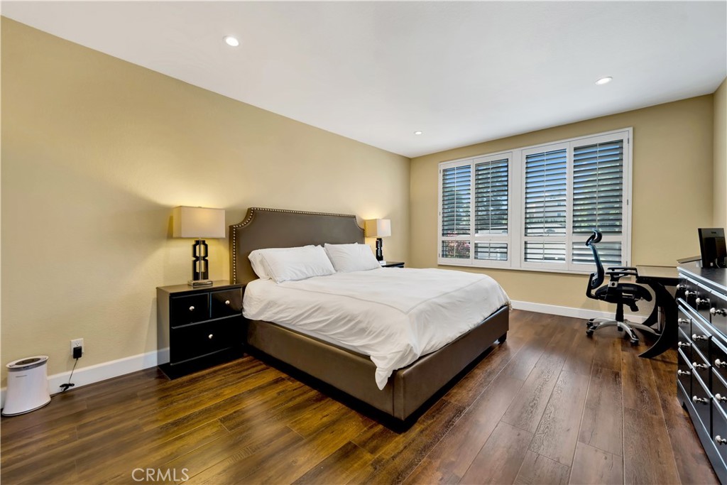 4611 Vista Del Monte Avenue Unit: 103