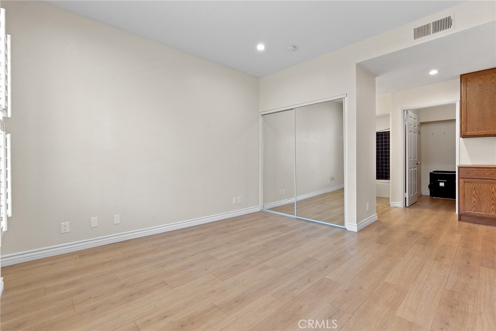 5420 Sylmar Avenue 119