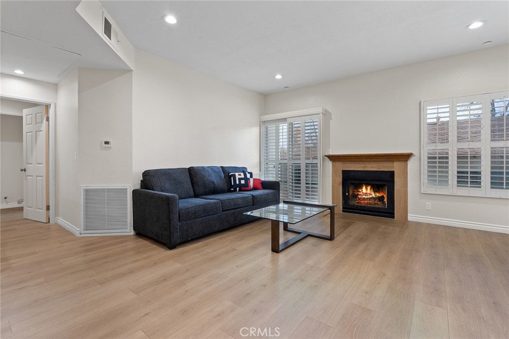 5420 Sylmar Avenue 119