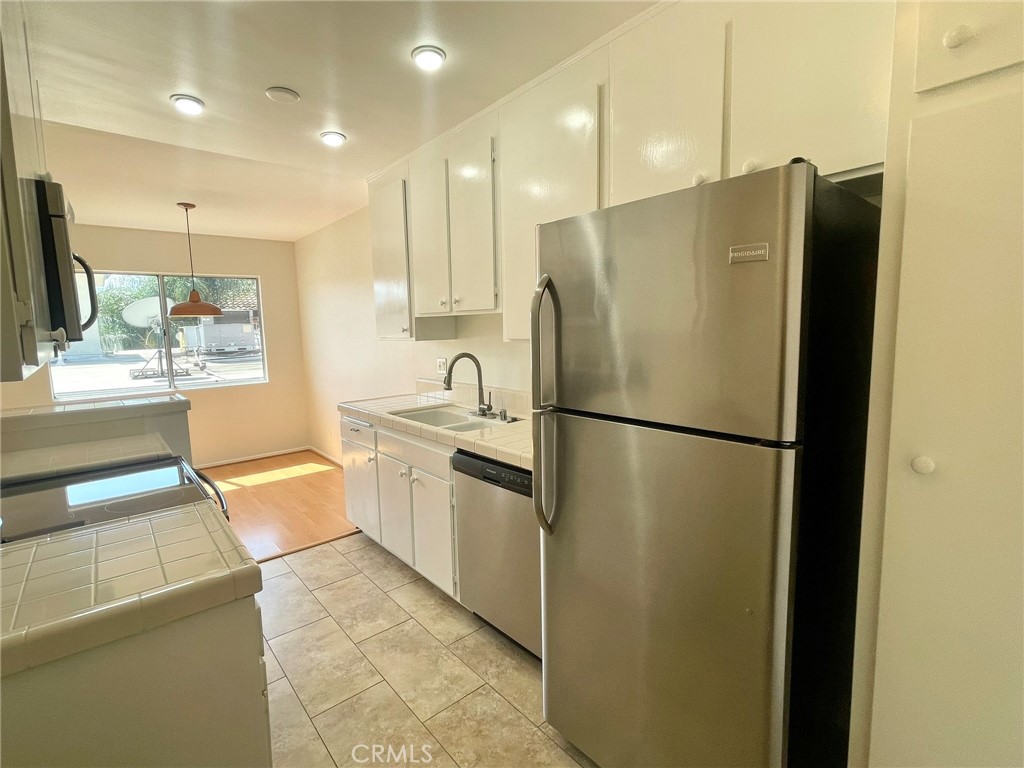 5400 Lindley Avenue 321