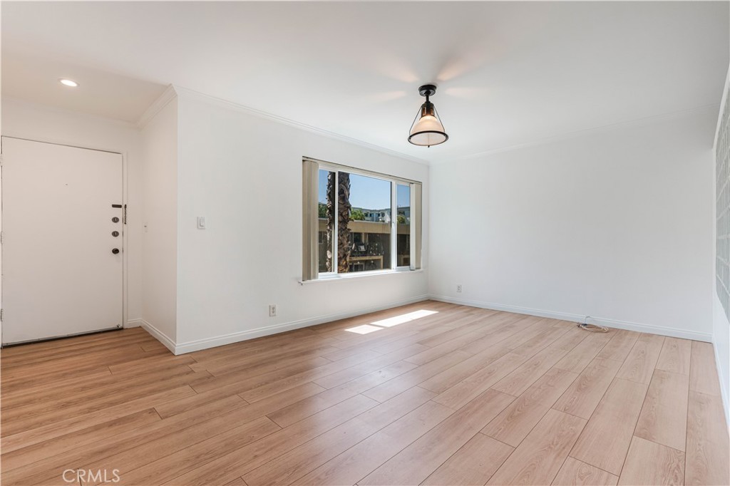 11138 Aqua Vista Street 49