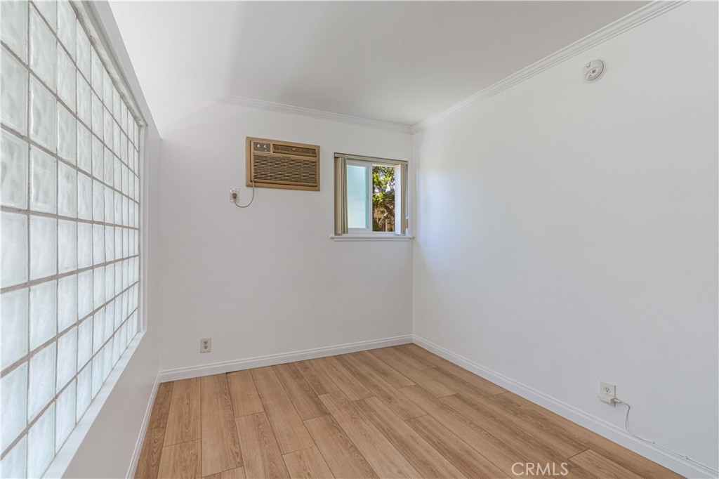 11138 Aqua Vista Street 49