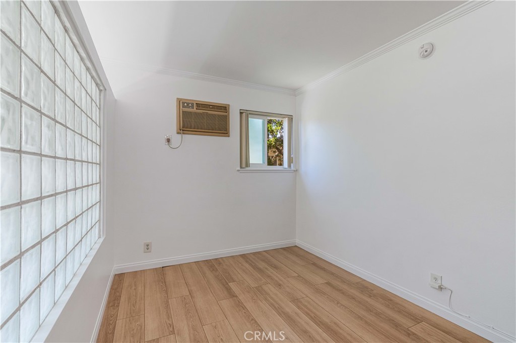 11138 Aqua Vista Street 49