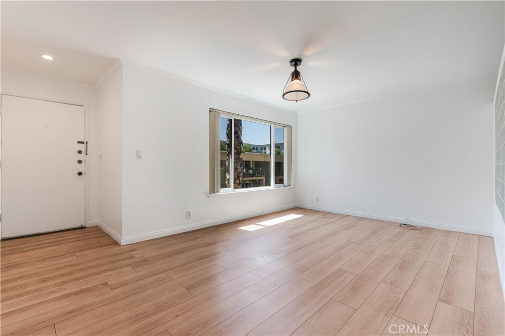 11138 Aqua Vista Street 49