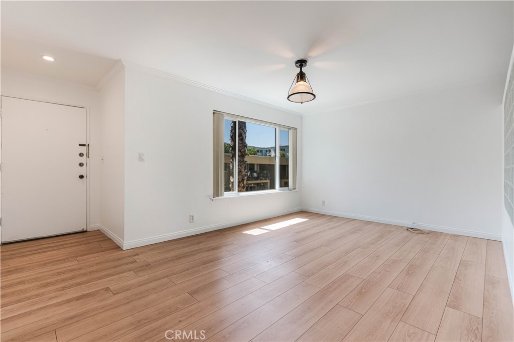 11138 Aqua Vista Street 49