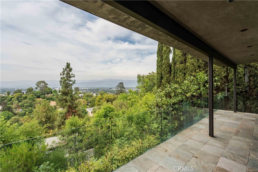 3622 Roberts View Place